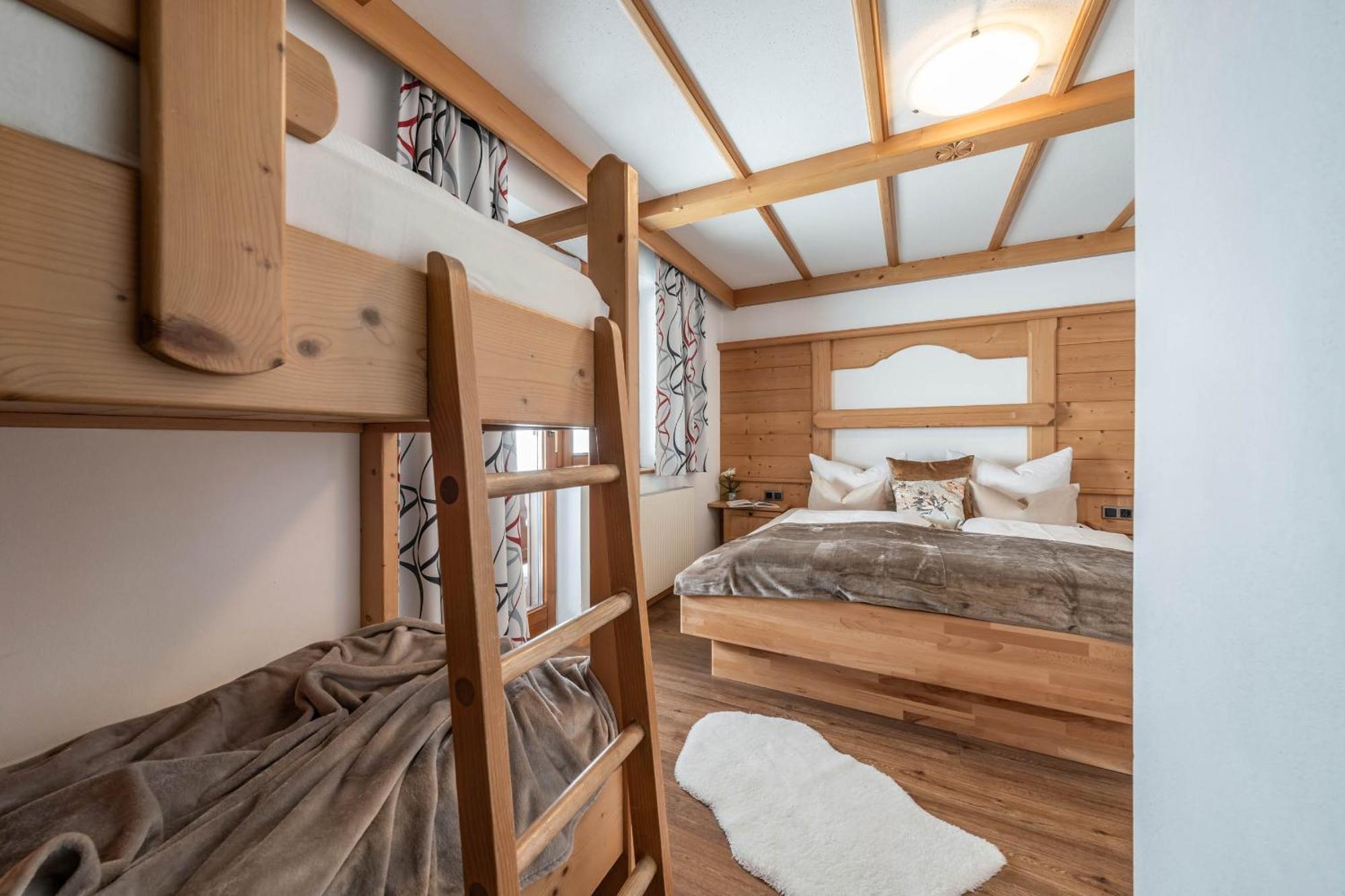 Haus Schoeser ヒパッハ エクステリア 写真