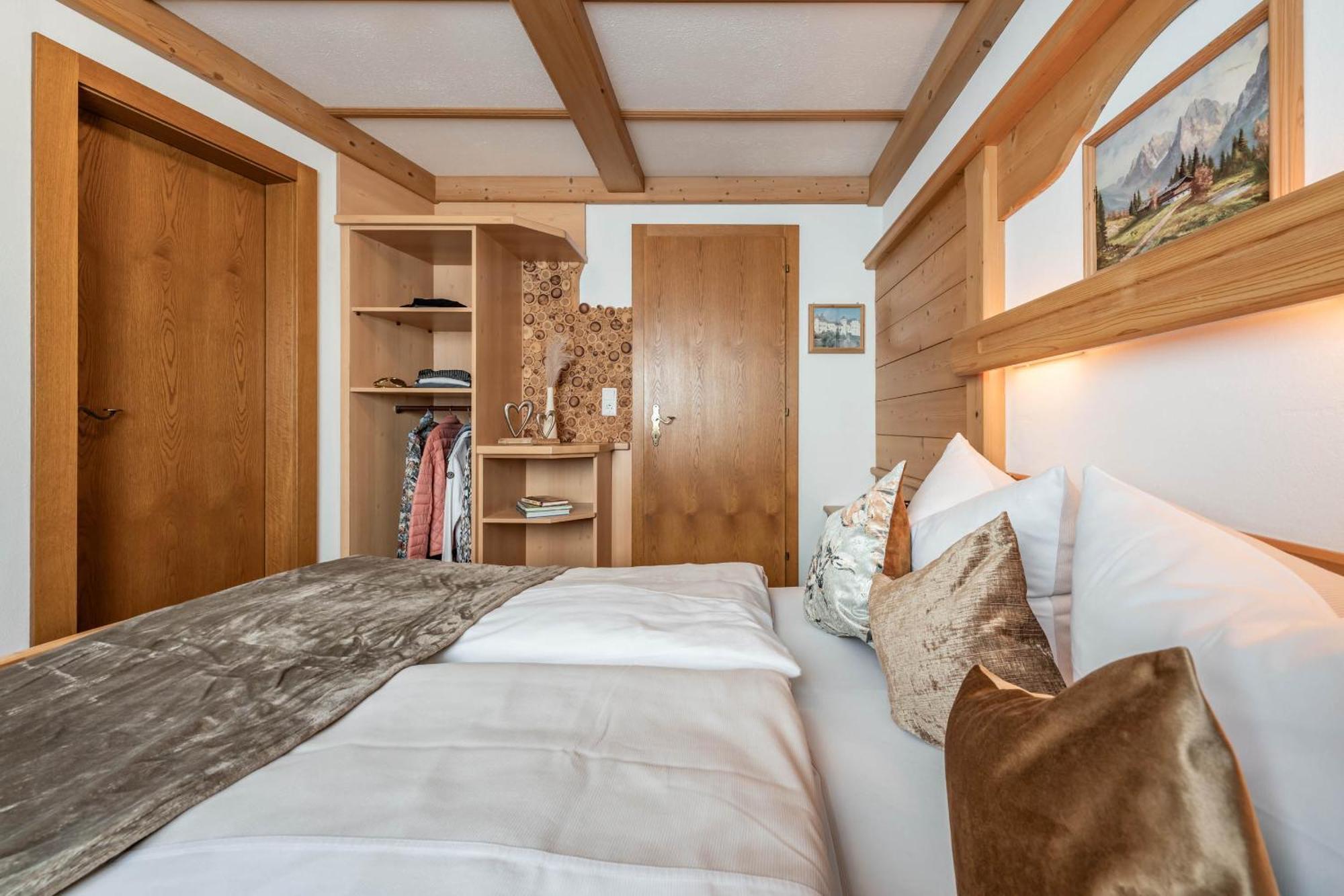 Haus Schoeser ヒパッハ エクステリア 写真